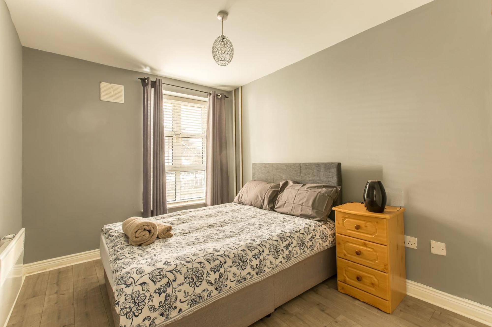 Modern Elegant Central Apt With Parking Дублин Экстерьер фото